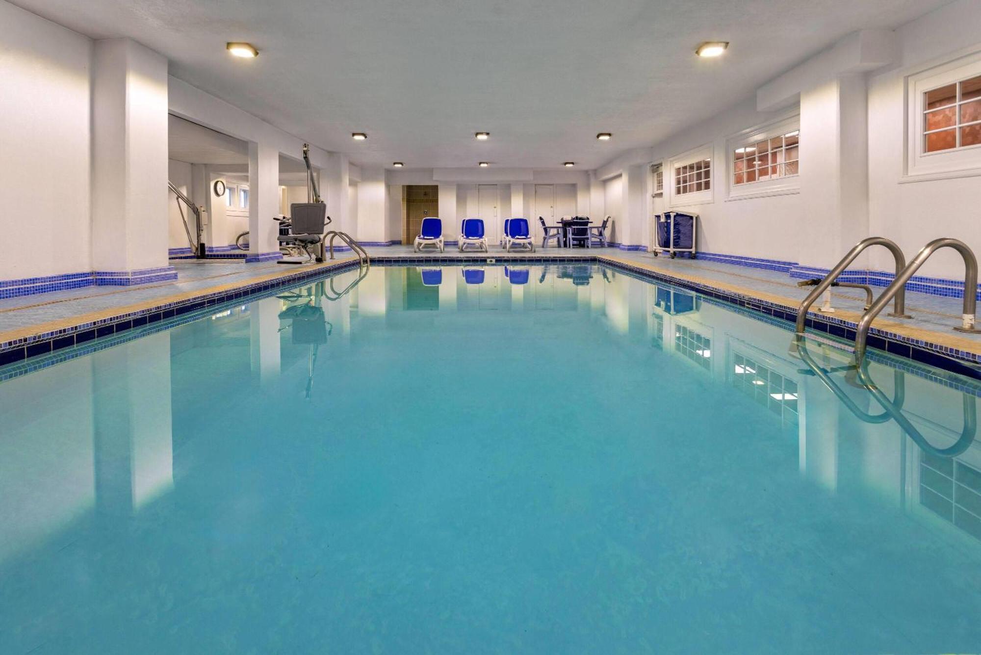 Howard Johnson Plaza By Wyndham Ocean City Oceanfront Eksteriør billede