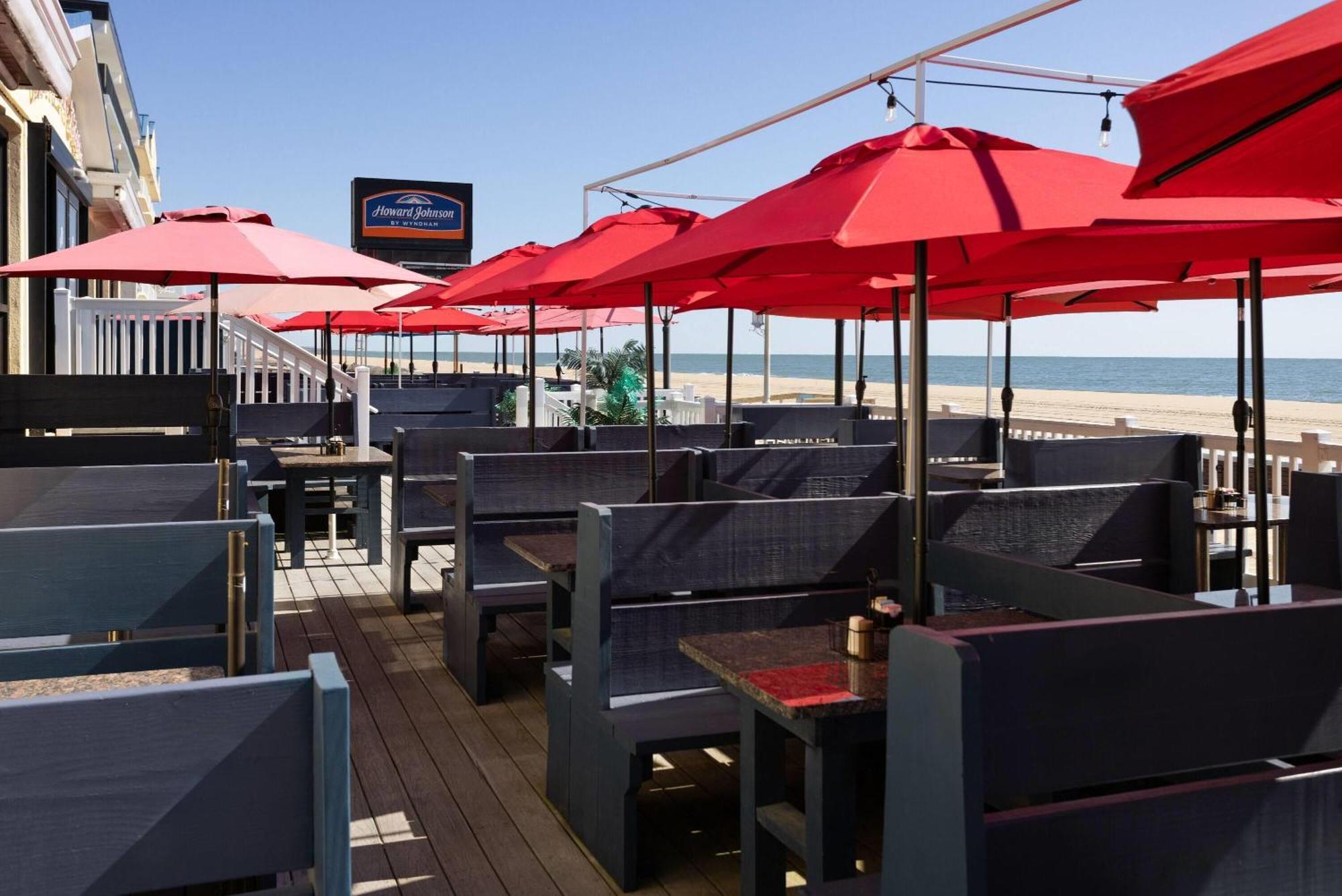Howard Johnson Plaza By Wyndham Ocean City Oceanfront Eksteriør billede