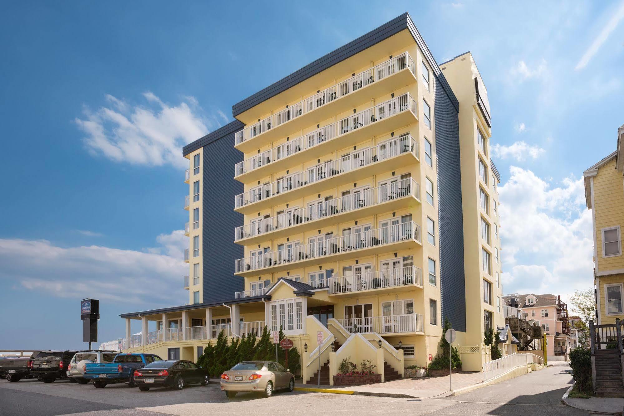 Howard Johnson Plaza By Wyndham Ocean City Oceanfront Eksteriør billede